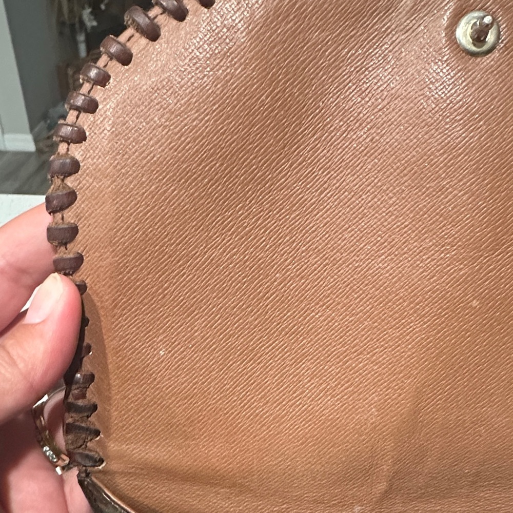 Vintage Boho- Louis Vuitton World Traveler - Picture 7 of 13